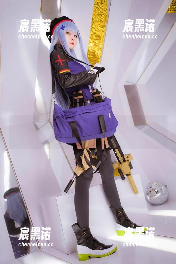 Arty亚缇的网袜cos：穿上它，你就是街头的风景了不得！