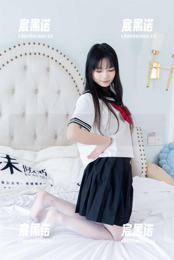 BoBoSocks袜啵啵-芝士 BoBoSocks袜啵啵 - 来看芝士的脚尖秘籍!短肉丝精选版试图打破舒适圈。