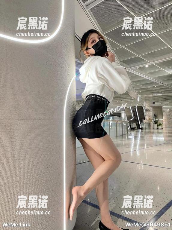 微密圈 - 当我注视Callmecandy的任性公主写真，心里有个小声音在说，怎么可以这么随性？