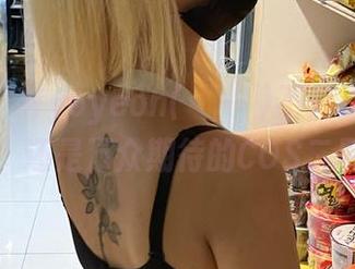 在海边，Hyoyeon(김효연)不只是一位博主，还是万众期待的COS二号！