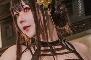 KANEKO咔喵定制的万圣节图集，万一看到哪个有毒眼神，得小心些哦。