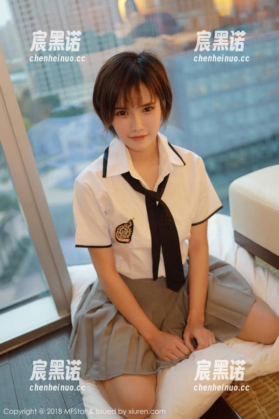 MFStar模范学院-佟蔓baby MFStar模范学院 - 美图中的女王:佟蔓baby给你上了一课,但我还是懒惰!