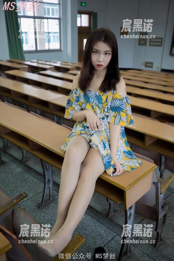 MSLASS梦丝女神 - 免费的苏柔体验：夏季时光照片，保你一饱眼福！