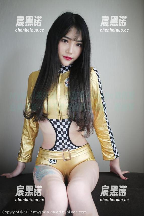 MyGirl美媛馆 - 看蓝夏Akasha如何把白裙穿成一场不设限的夏日记忆，原图奉上！
