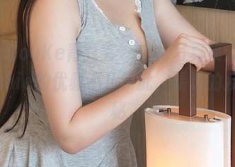 QingDouKe青豆客 - 白裙写真集：子纯儿Annie的优雅不止于此，精选的反向神秘