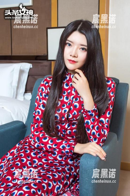 TouTiao头条女神 - 杨曼妮的花嫁图包：原来婚纱也能这么任性！