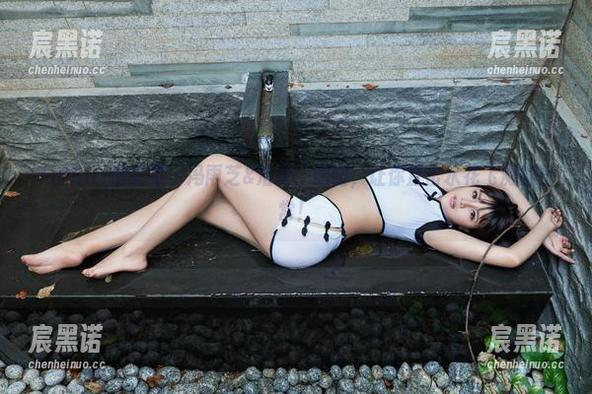 TuiGirl推女郎-冯雨芝 TuiGirl推女郎 - 冯雨芝&浴室:原图,让你直击水花飞溅的日常!