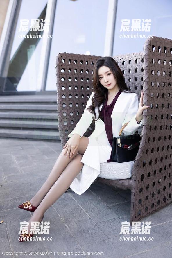 XIAOYU语画界 - 杨紫嫣的学妹们登场，最新图库充满了灵魂的自拍！