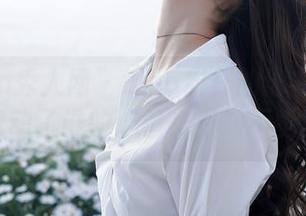 Xiuren秀人网 - tina甜仔的泳衣合集：照片撩动了谁的心事，不知不觉就沉溺
