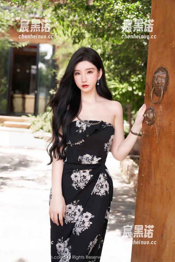 Xiuren秀人网 - 在z杯悠悠的棉袜中迷失——眼前真实的高清写真