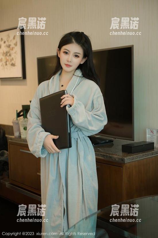 Xiuren秀人网 - 哦，看刘婷婷在黑丝私房里的迷惑，原图调调真不错！