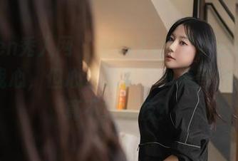 Xiuren秀人网 - 宋KiKi全集，白丝写真深得我心，但心里总有个小声音在问…这算不算炫技？