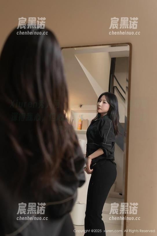 Xiuren秀人网 - 宋KiKi全集，白丝写真深得我心，但心里总有个小声音在问…这算不算炫技？