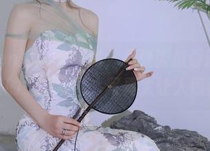 Xiuren秀人网 - 噢，那张张庭蓉的原图，姐姐的气质满满，写真太让人惊艳了！