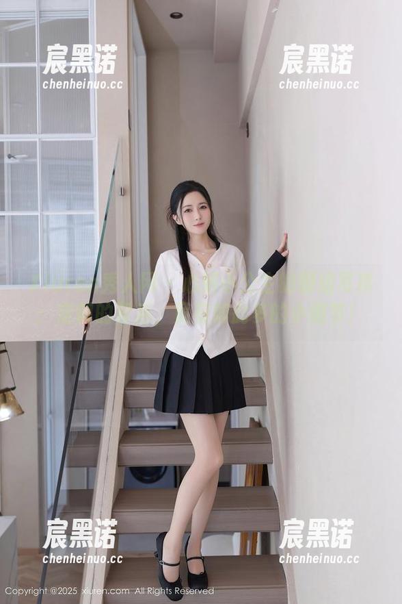 Xiuren秀人网 - 心妍小公主的御姐写真：定制的背后，竟有如此多的小细节！
