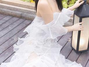 Xiuren秀人网 - 嘶，想知道欧阳妮娜娜全套礼服原图里的骚气来自哪里？还有救吗？
