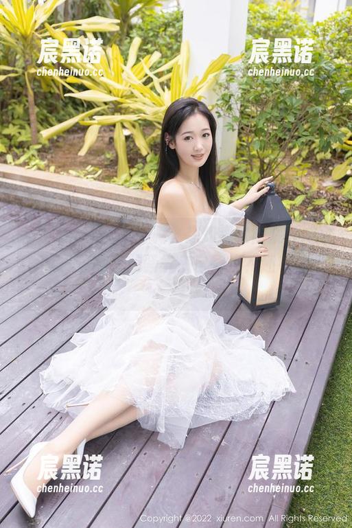 Xiuren秀人网 - 嘶，想知道欧阳妮娜娜全套礼服原图里的骚气来自哪里？还有救吗？