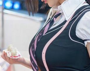 Xiuren秀人网 - 王馨瑶yanni的套图，照片里的秘密在云淡风轻间