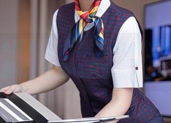 Xiuren秀人网 - 田小燕Vicky制服写真：入境随俗，结果也只想让人出乎意料！
