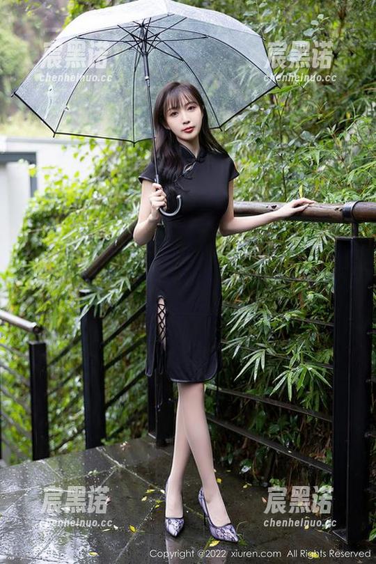 Xiuren秀人网 - 白芷yy的JK图集：看得我都想重新回到学生时代了，虽然老实说，我对学习没什么念想。