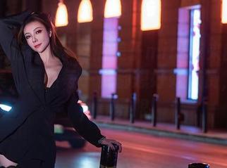Xiuren秀人网 - 糯美子mini带来的泳装写真集，果然每一页都想好好欣赏，啧啧，真养眼