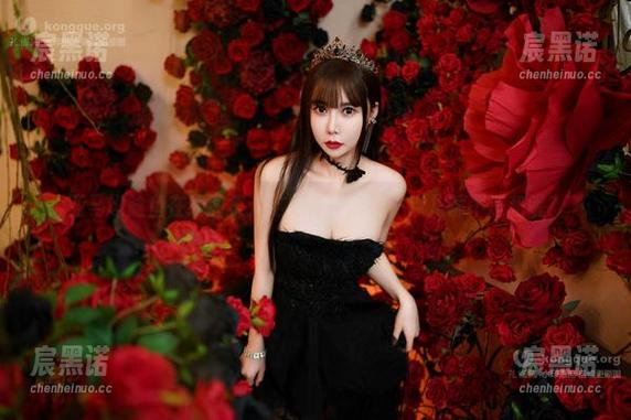亚马逊鲶鱼 亚马逊鲶鱼在线图集:这黑丝搭配咋一点儿都不违和呢?