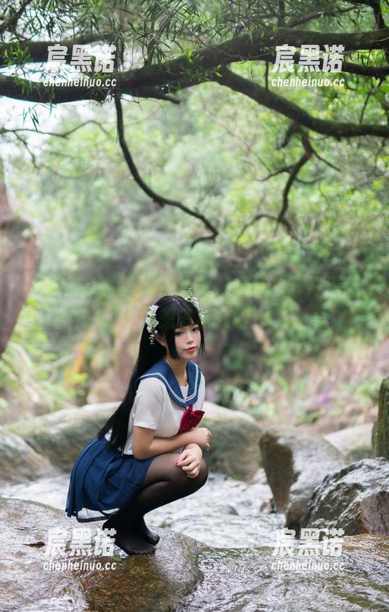 在你烨烨的高清图库里，学妹妆容好得让人想多看几眼