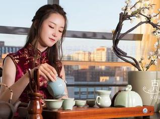 克拉女神 - 作品——汤怡的定制泳衣：竟然让我想起了海边的冰淇淋，太可口了。