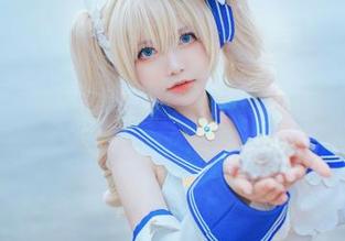 来了来了！六二二同学w用机车少女的写真更新网红新标杆！