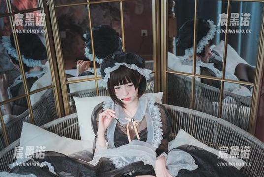 南鸽圣诞写真早已上网盘，焕然一新，就等你来挑逗一下眼球！