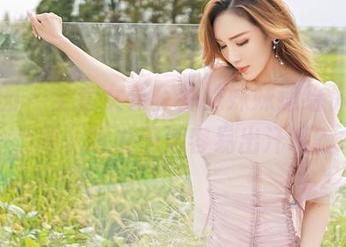 嗲囡囡 - 全套女仆，姝姝妹妹递给你图包，喂，听说干活容易出汗哦？