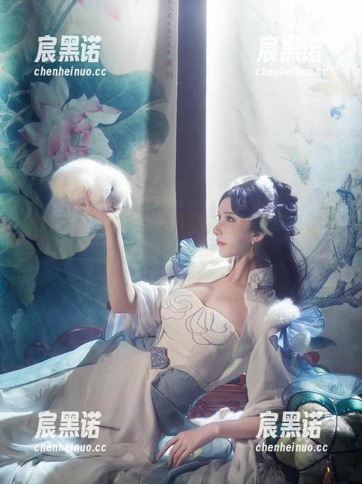 90万粉丝福利，在下萝莉控ii的写真怎么就成了我的壁纸灵感？