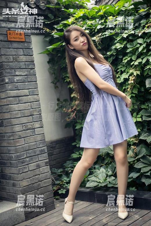 头条女神 - 行走的潮流标杆：王竹的最新皮衣原图，是真心不一般！