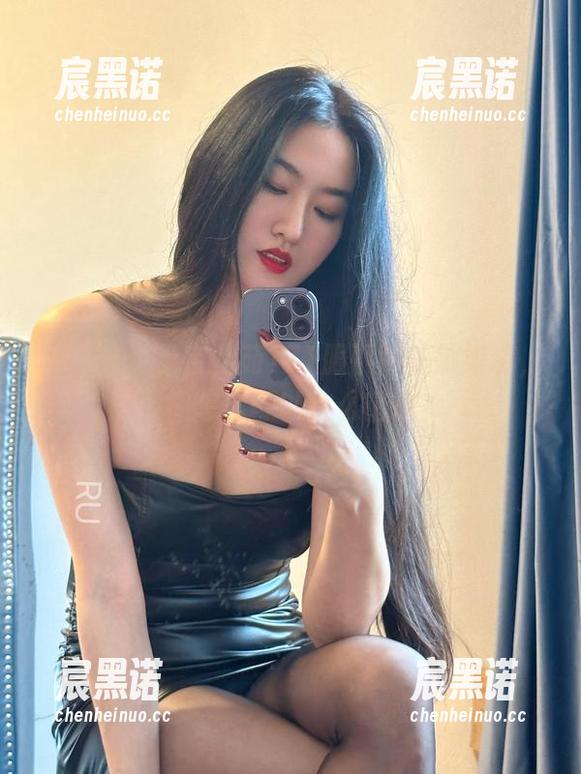 微密圈 - 当宝儿茹171服下黑丝御姐装，原图怎么可以这么销魂？