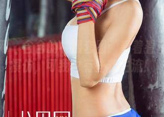 尤果网 - 含含的礼服套图：看着看着就想模仿，可我也有些非主流！