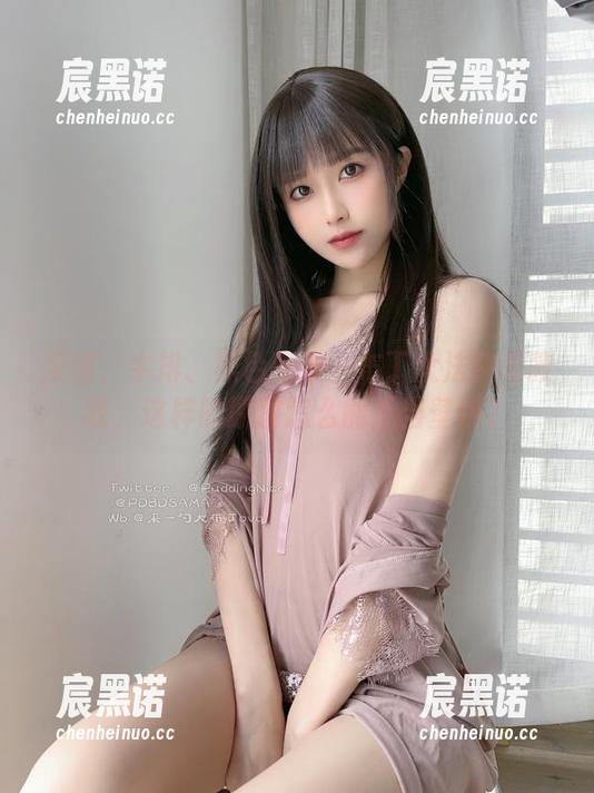 汉堡、牛排、黑色毛衣…布丁大法快来教我，这样的原图怎么能不当壁纸？