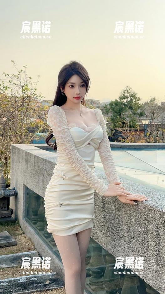 微密圈 - 徐莉芝的私拍，女君的交接，私密感升级了嘛？