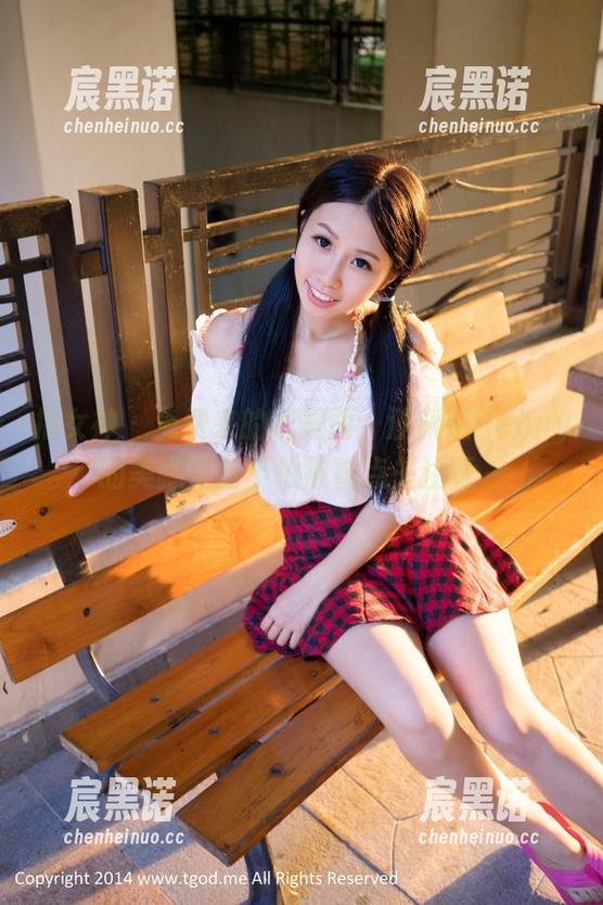 推女神 - 免费来的就是图，汪佩妮Penny的美腿完全不怕被重点关注呀～