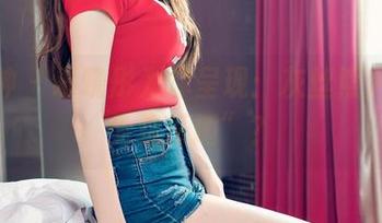 推女神 - 谭晓彤为你呈现：灰丝照片的“免费乐趣”？