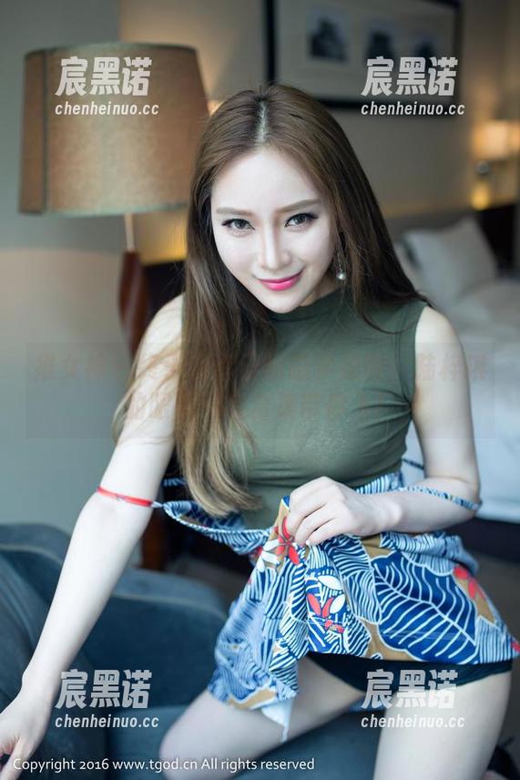推女神-陆梓琪 推女神 - 终于有借口偷瞄学姐啦!陆梓琪的眼镜网盘合集带你飞!