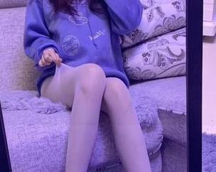 微密圈 - 提袜少女带来的无圣光女友合集，绝对是台上与台下的精彩对比！
