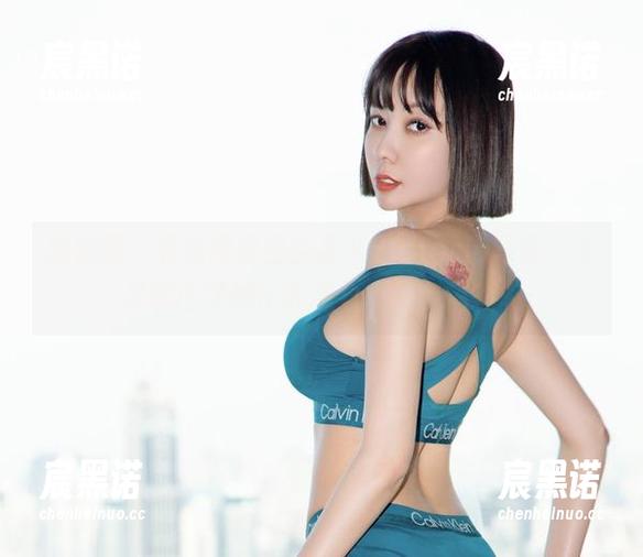 微密圈 - 看着网盘里的果儿Victoria写真，才发现这学妹比我想象中还要精彩。
