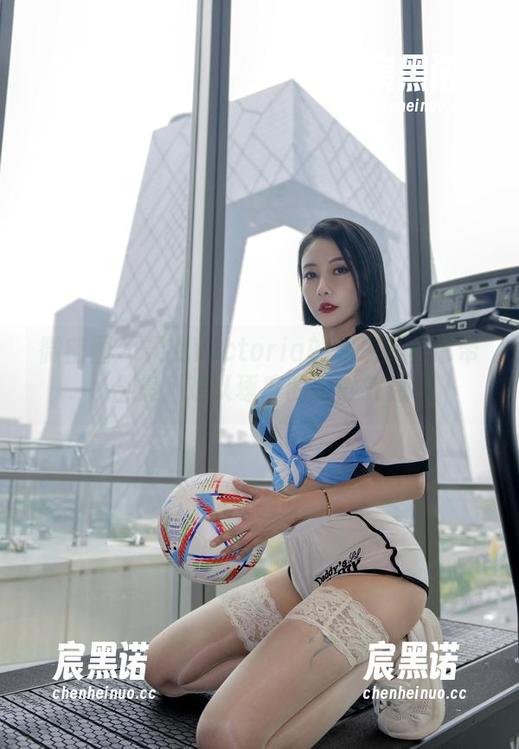 微密圈 - 果儿Victoria的私房黑丝吊带合集，难以琢磨的微妙气息