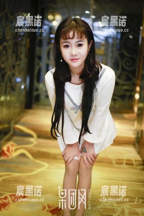 果团网-黄歆苑 果团网 - 免费的图片,随便让黄歆苑做女王,听起来不错吧?