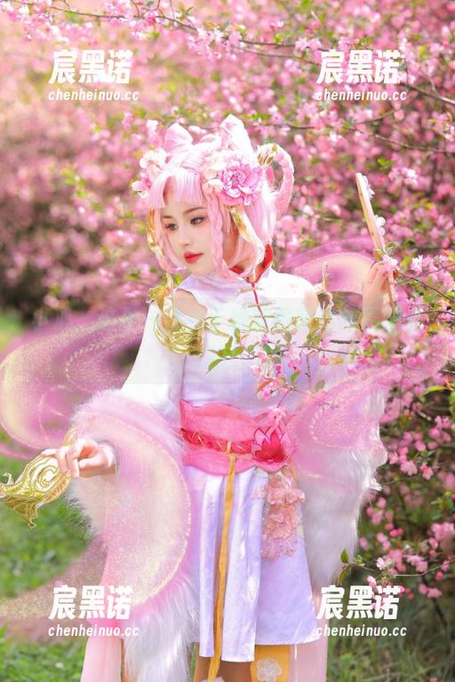 小心，这是一篇关于桃暖酱眼镜的原图私拍！