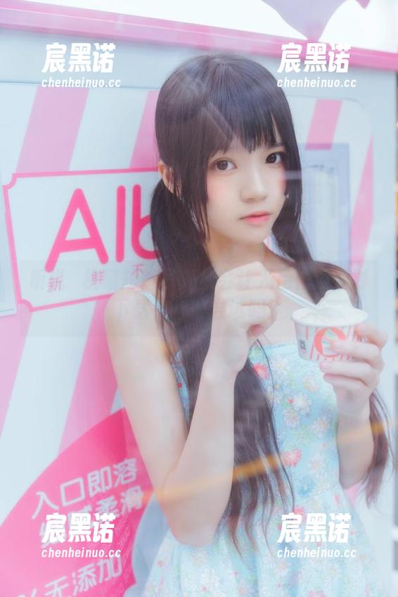 听说桜桃喵短裤写真集会让人后悔没及时下载，你敢尝试吗？