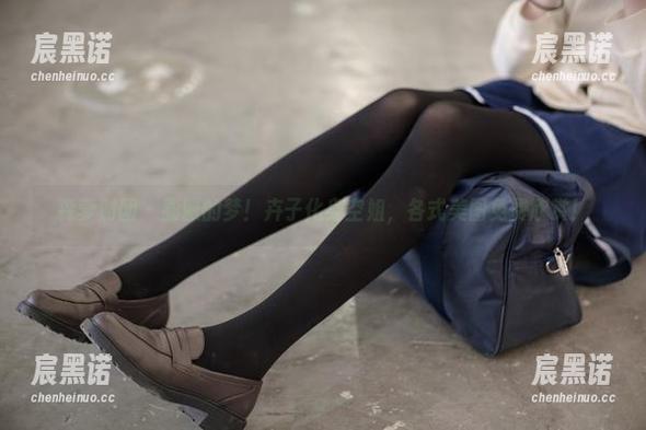 森萝财团 - 膨胀的梦！卉子化身空姐，各式美图免费欣赏！