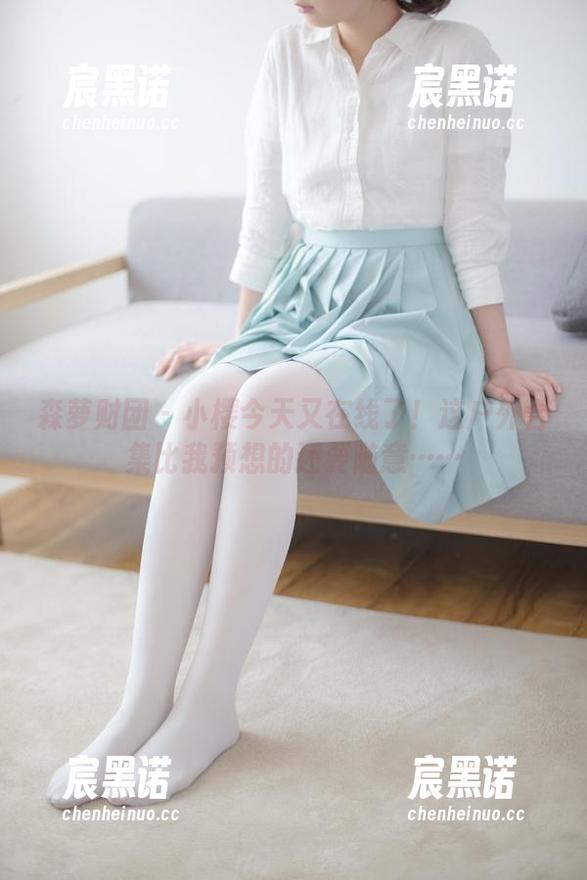 森萝财团 - 小樱今天又在线了！这户外合集比我预想的还要随意……