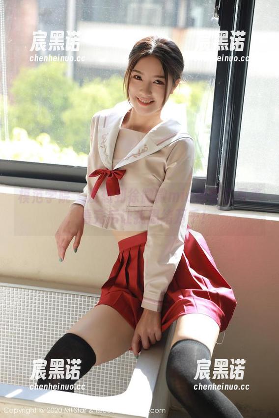 模范学院 - 没想到徐微微mia的镂空写真，看完后让我思绪万千！