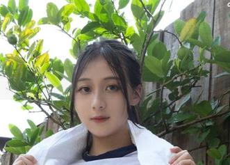 说真话，浅安安的水手服cos，下载后我会不会变成水手？